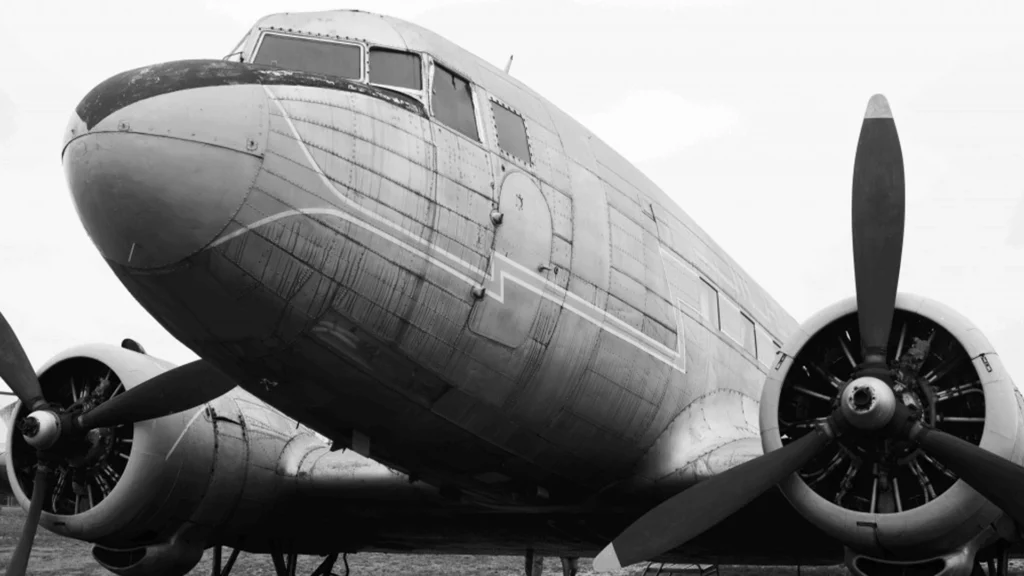 Walk to the Soviet-era Airplanes of Hungary